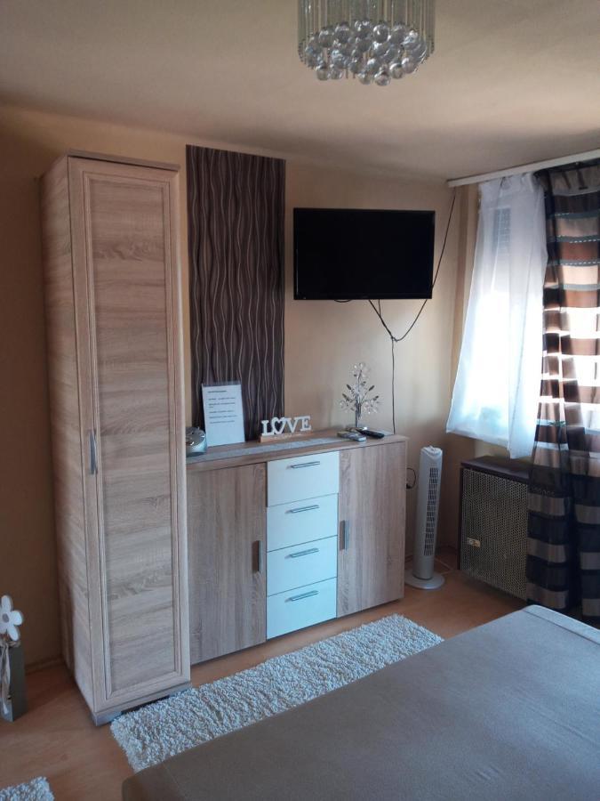 Erna Apartman Zalakaros Buitenkant foto